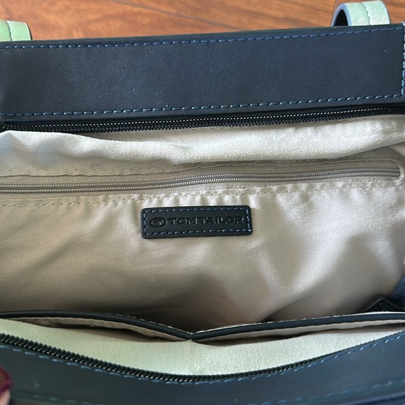 🟢🟢EUC Tom Tailor Shoulder Handbag🟢🟢 - Picture 11 of 11